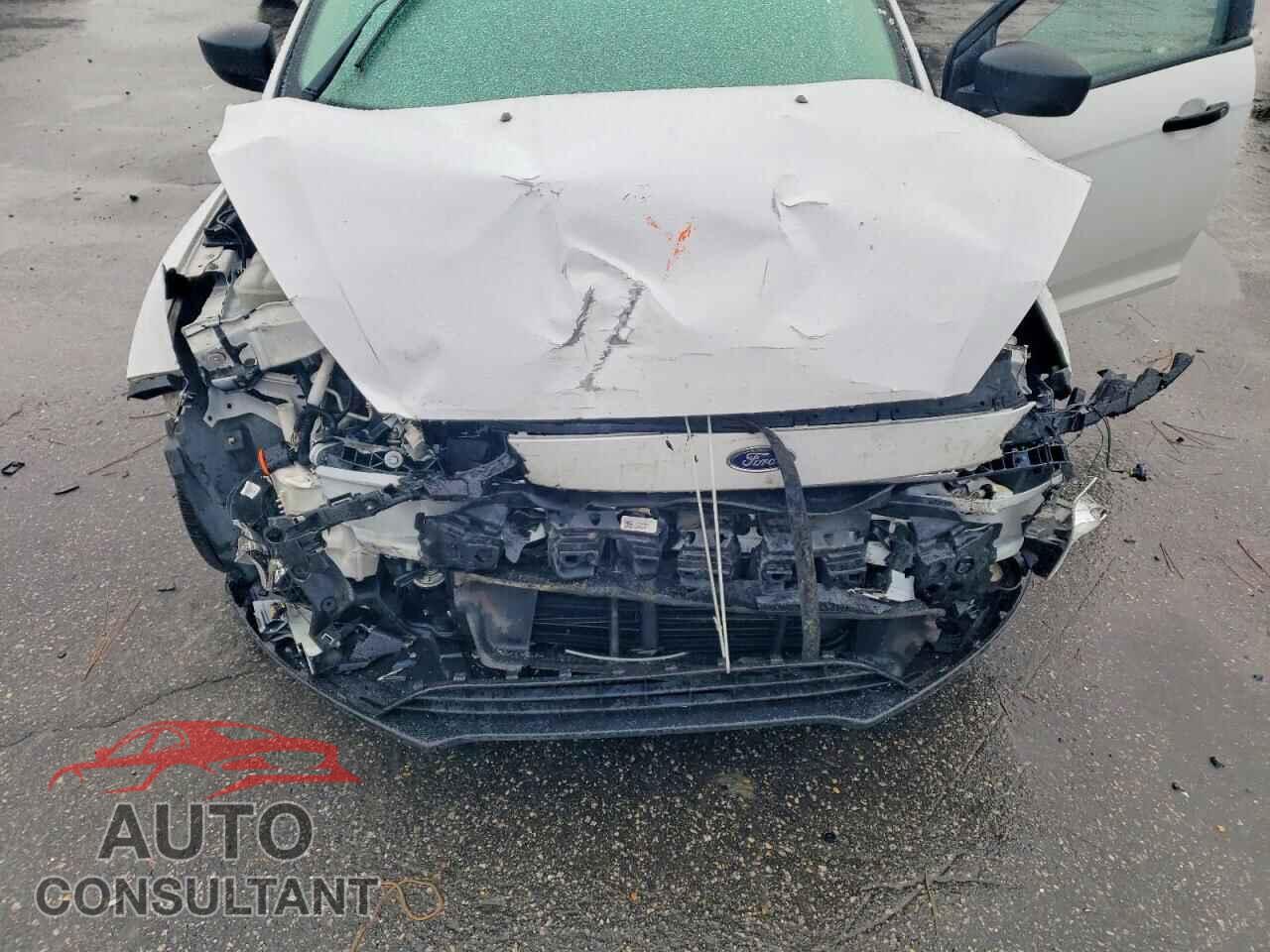 FORD FOCUS 2017 - 1FADP3E26HL224284