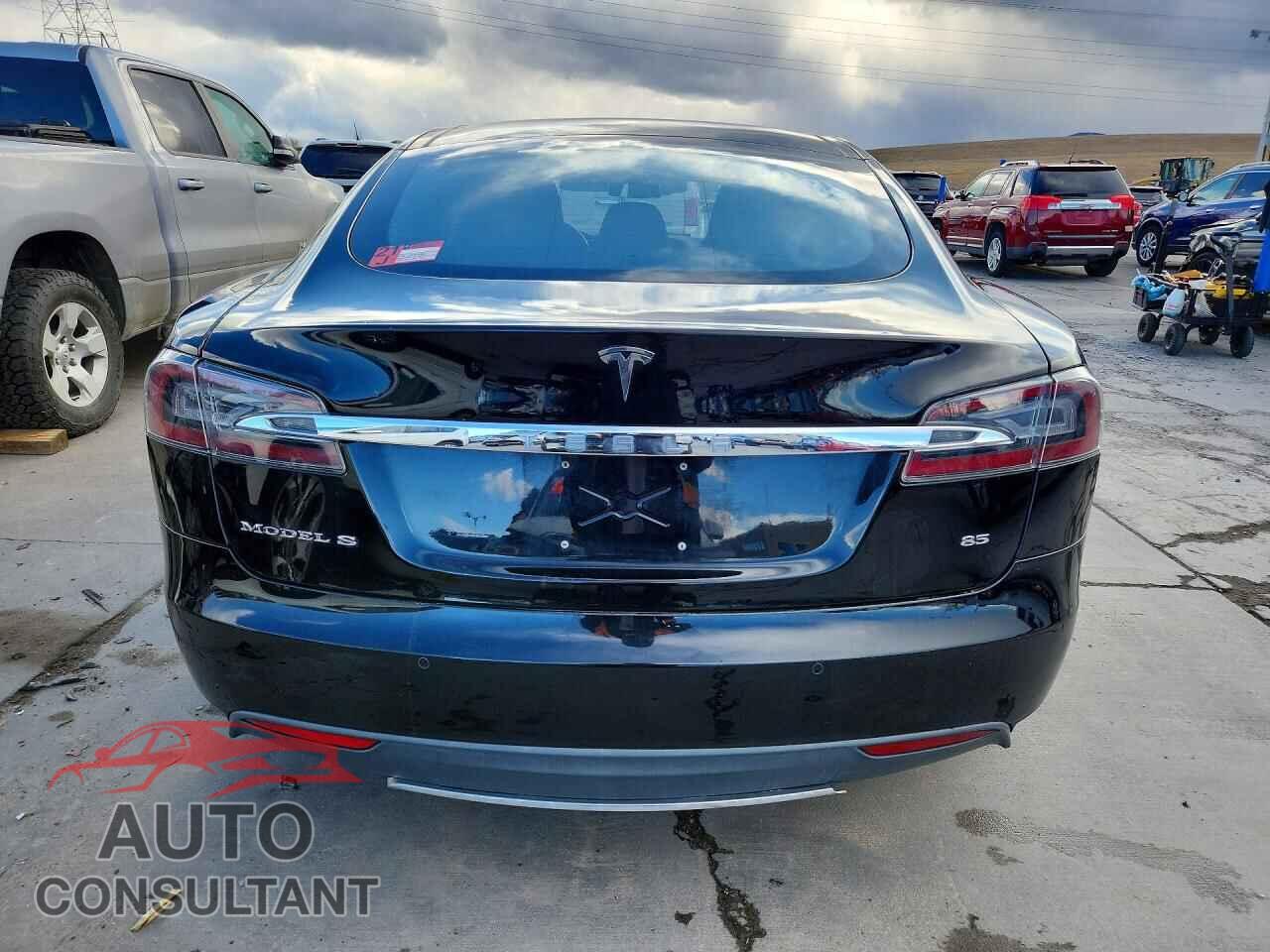 TESLA MODEL S 2014 - 5YJSA1H19EFP65130