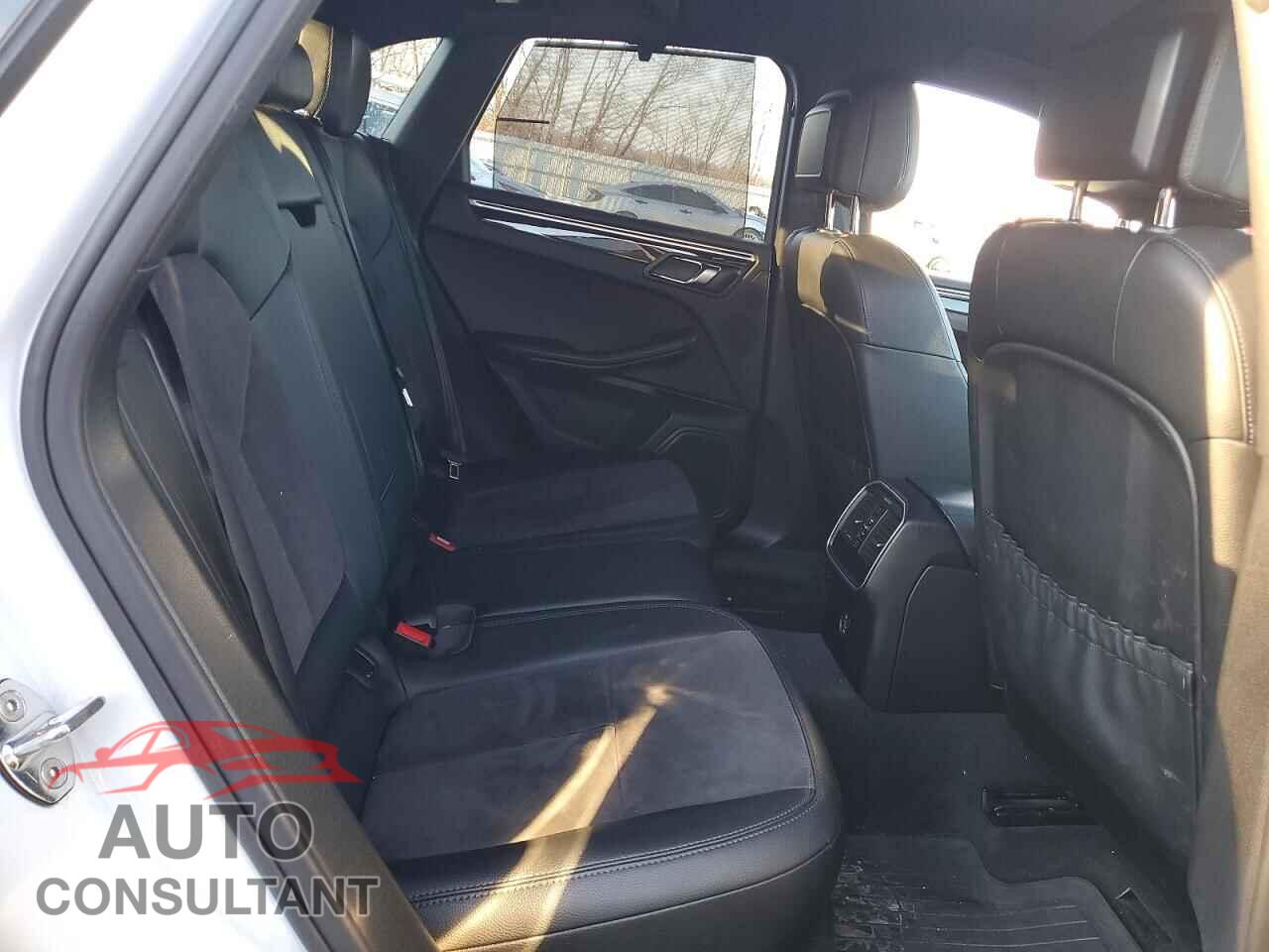 PORSCHE MACAN 2017 - WP1AB2A56HLB19734