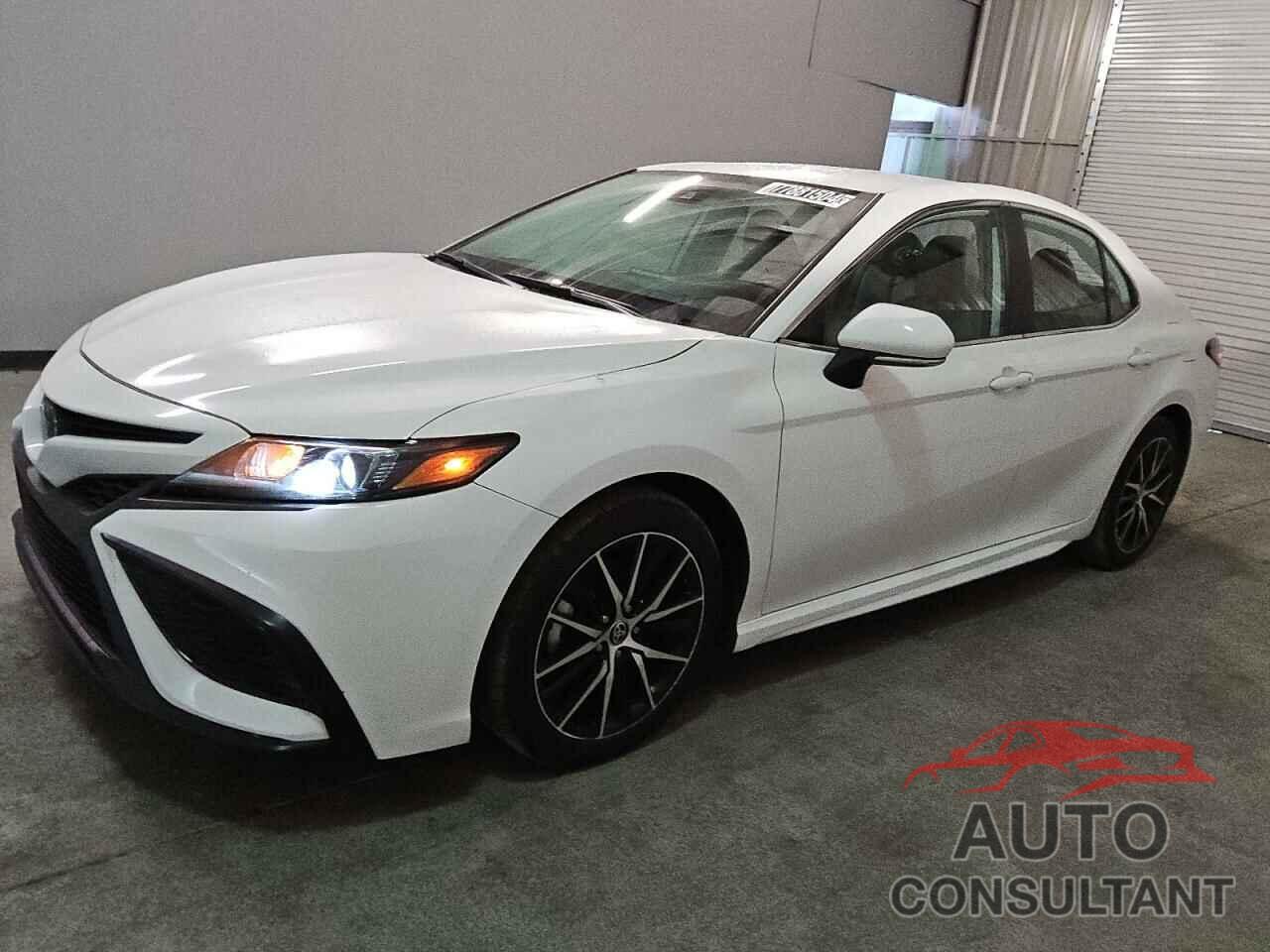 TOYOTA CAMRY 2023 - 4T1G11AK4PU726587