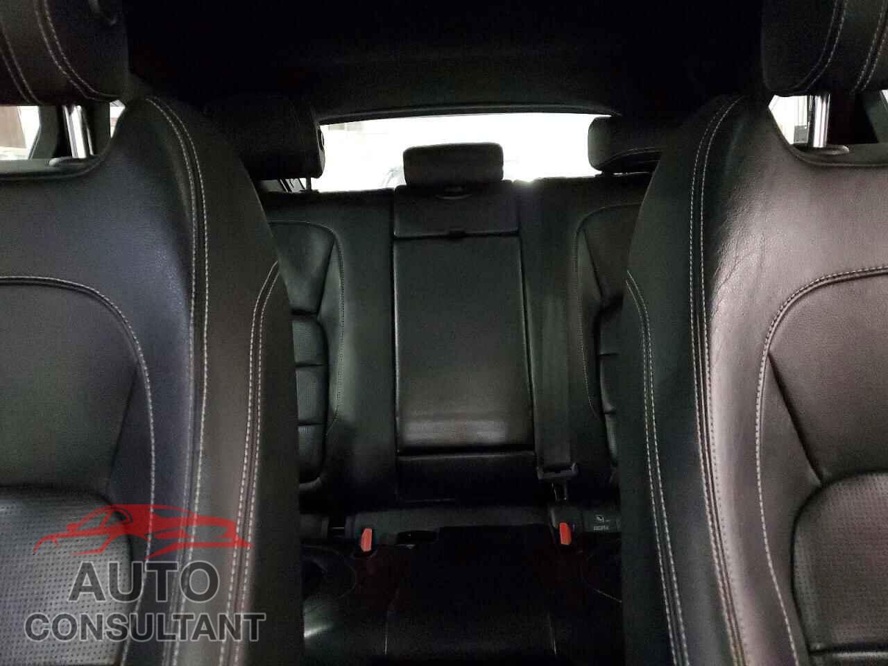 JAGUAR F-PACE 2018 - SADCM2FV1JA291186