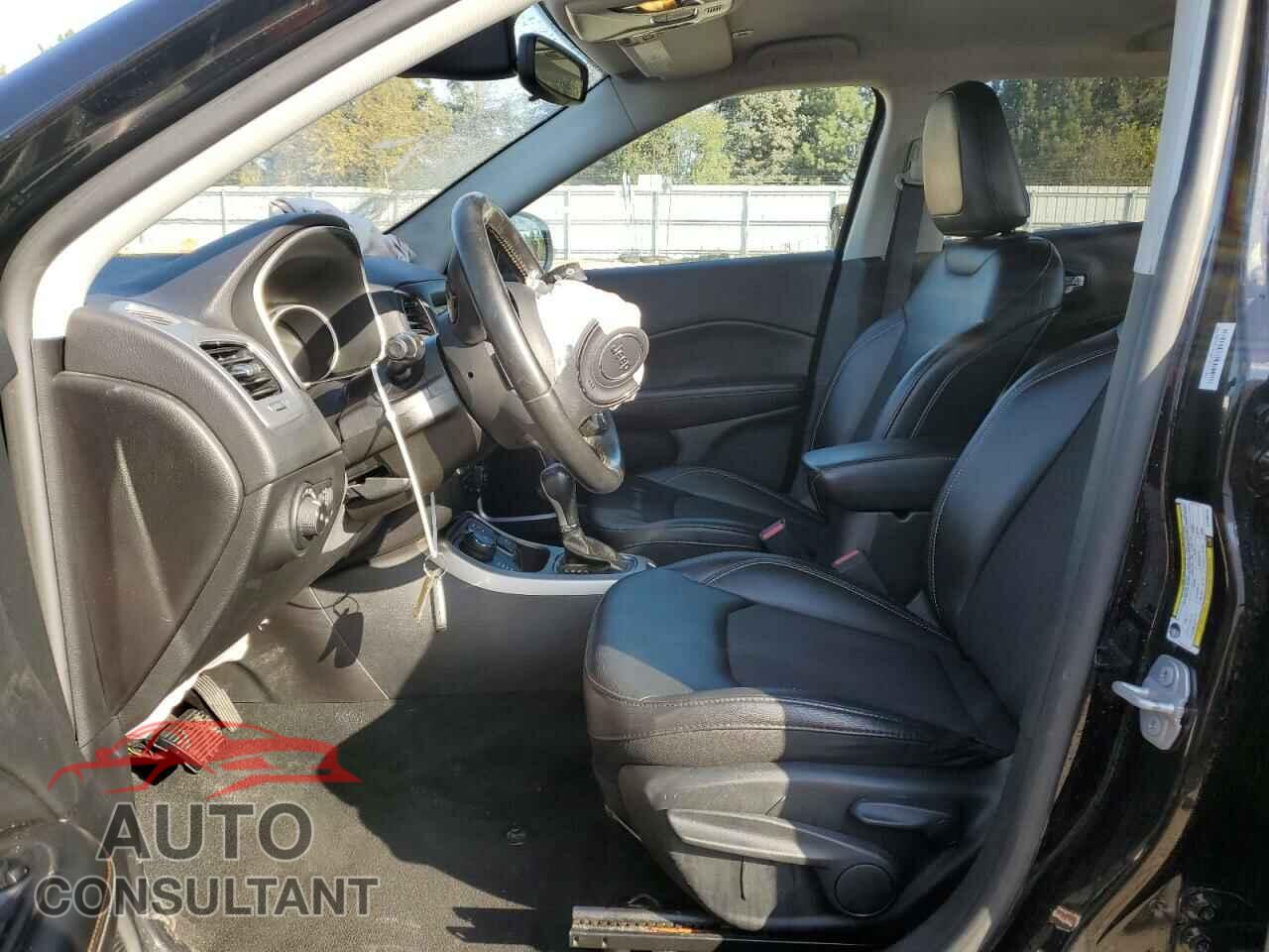 JEEP COMPASS 2019 - 3C4NJDBB4KT768319
