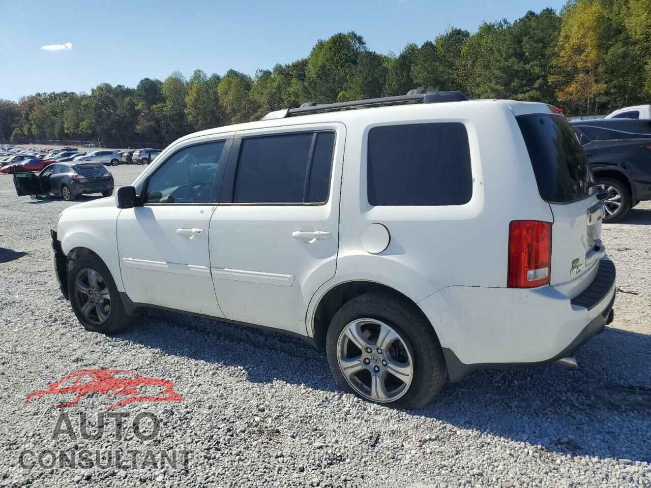 HONDA PILOT 2015 - 5FNYF3H59FB005601