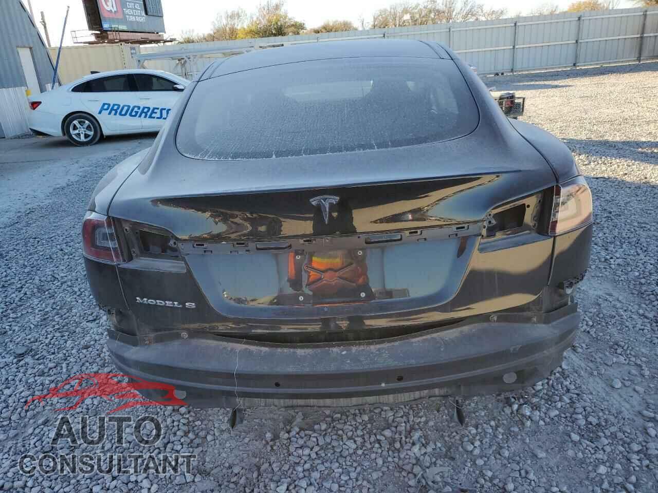 TESLA MODEL S 2013 - 5YJSA1AC8DFP10937