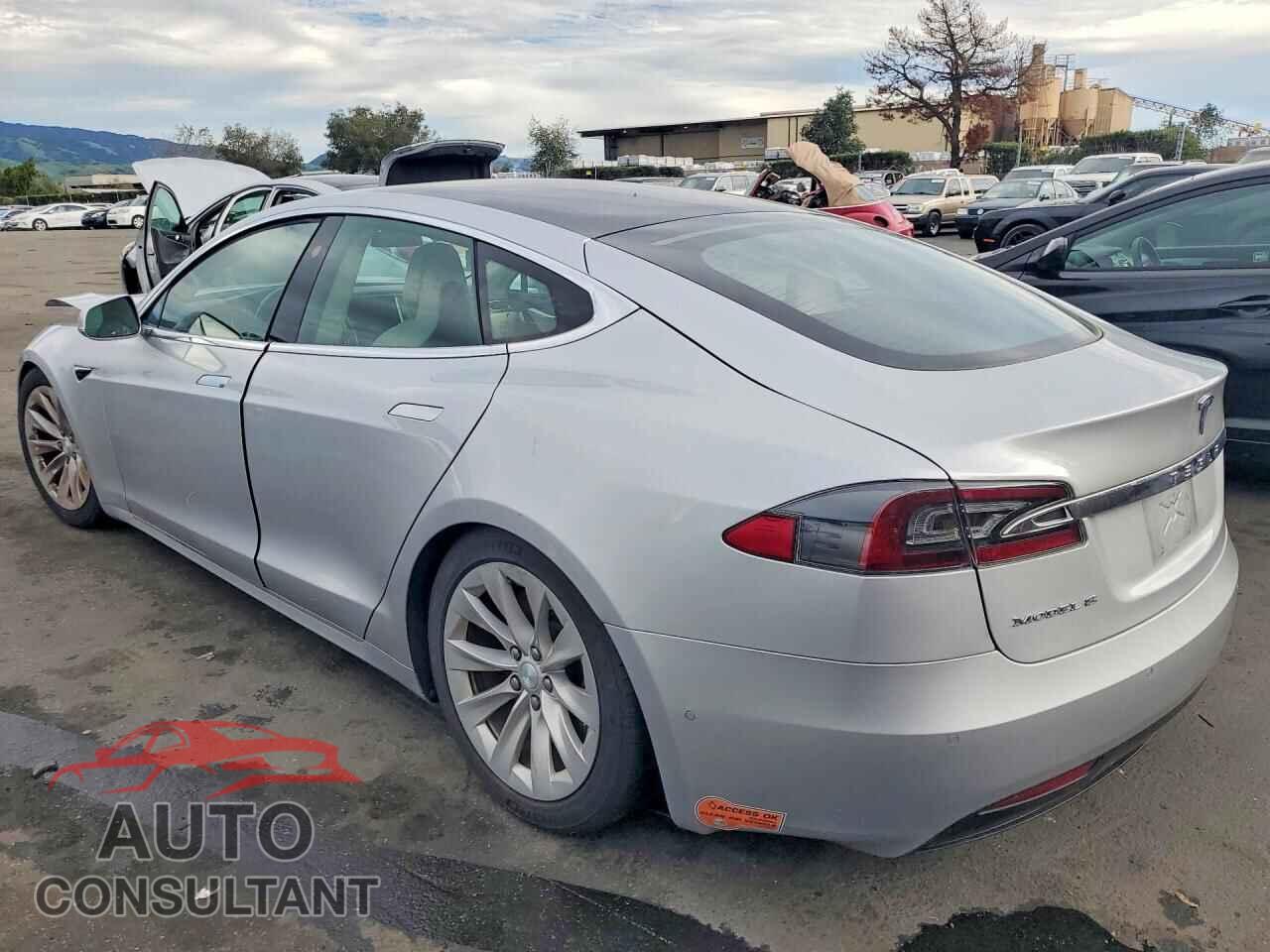 TESLA MODEL S 2018 - 5YJSA1E24JF246333