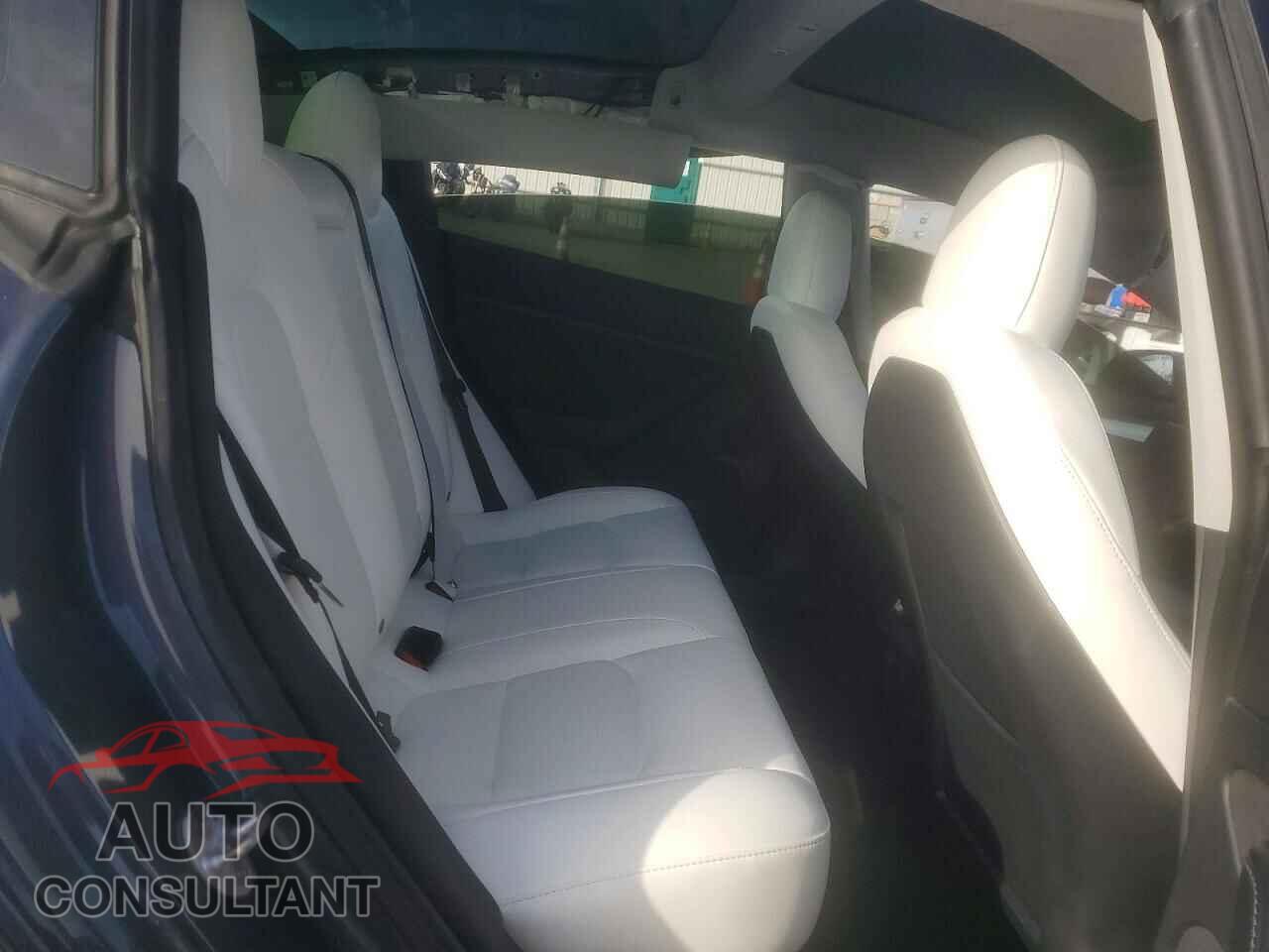 TESLA MODEL 3 2023 - 5YJ3E1EA3PF469522