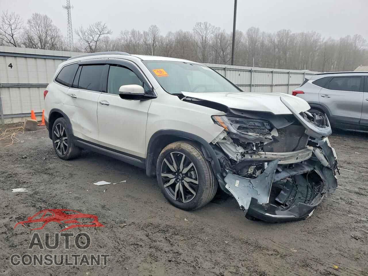 HONDA PILOT 2021 - 5FNYF6H68MB000543