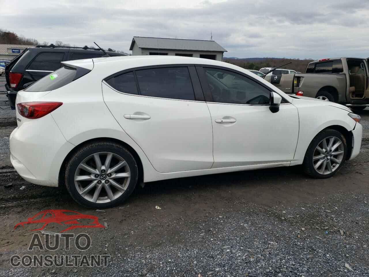 MAZDA 3 2017 - JM1BN1L3XH1142464