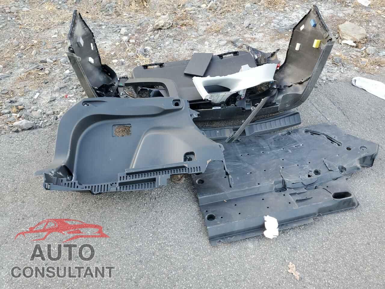 TOYOTA RAV4 2019 - JTMP1RFVXKD016799