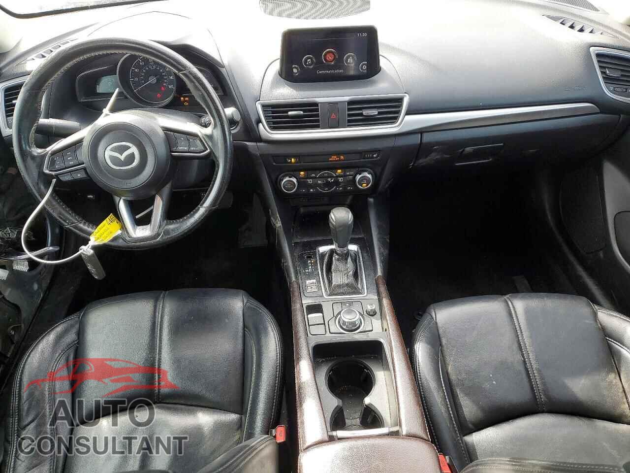 MAZDA 3 2018 - 3MZBN1L34JM180861