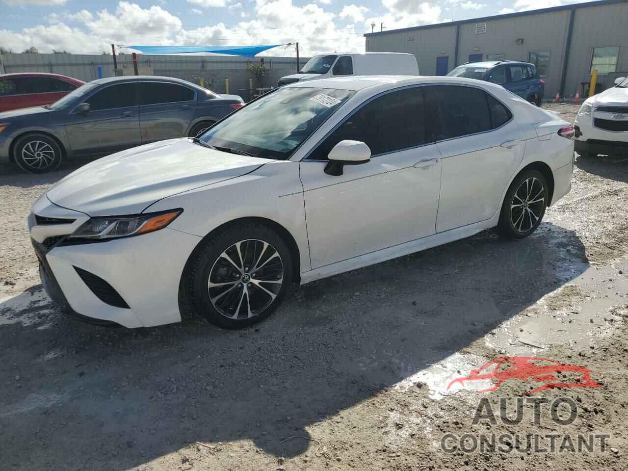 TOYOTA CAMRY 2018 - JTNB11HK7J3070771