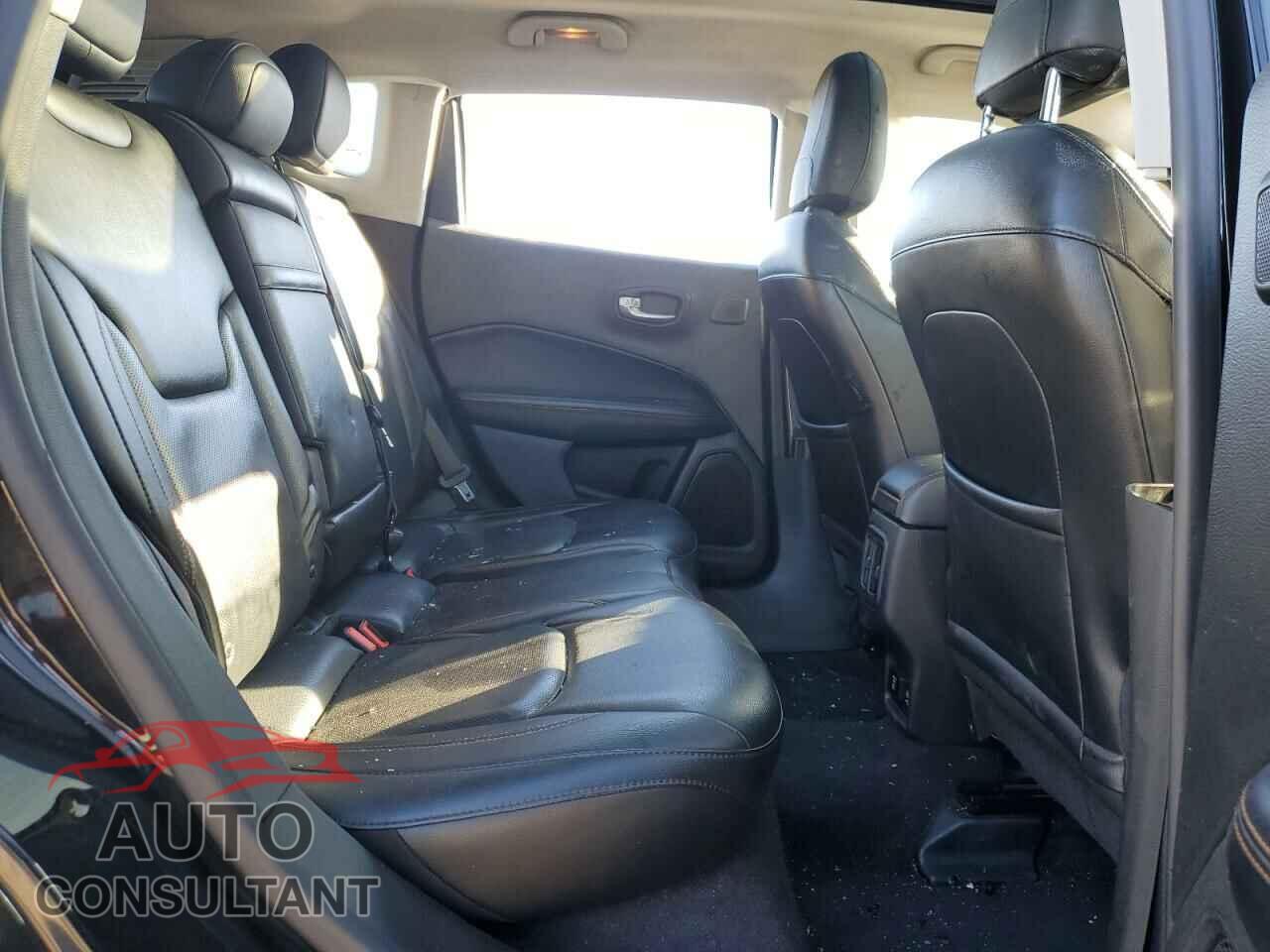 JEEP COMPASS 2017 - 3C4NJDCB8HT627891