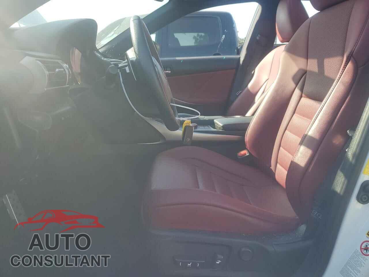 LEXUS IS 2015 - JTHBF1D27F5077970