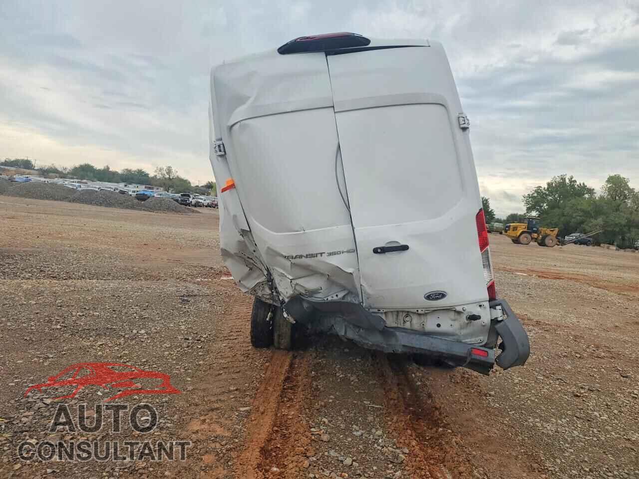 FORD TRANSIT 2018 - 1FTRS4XGXJKA11105