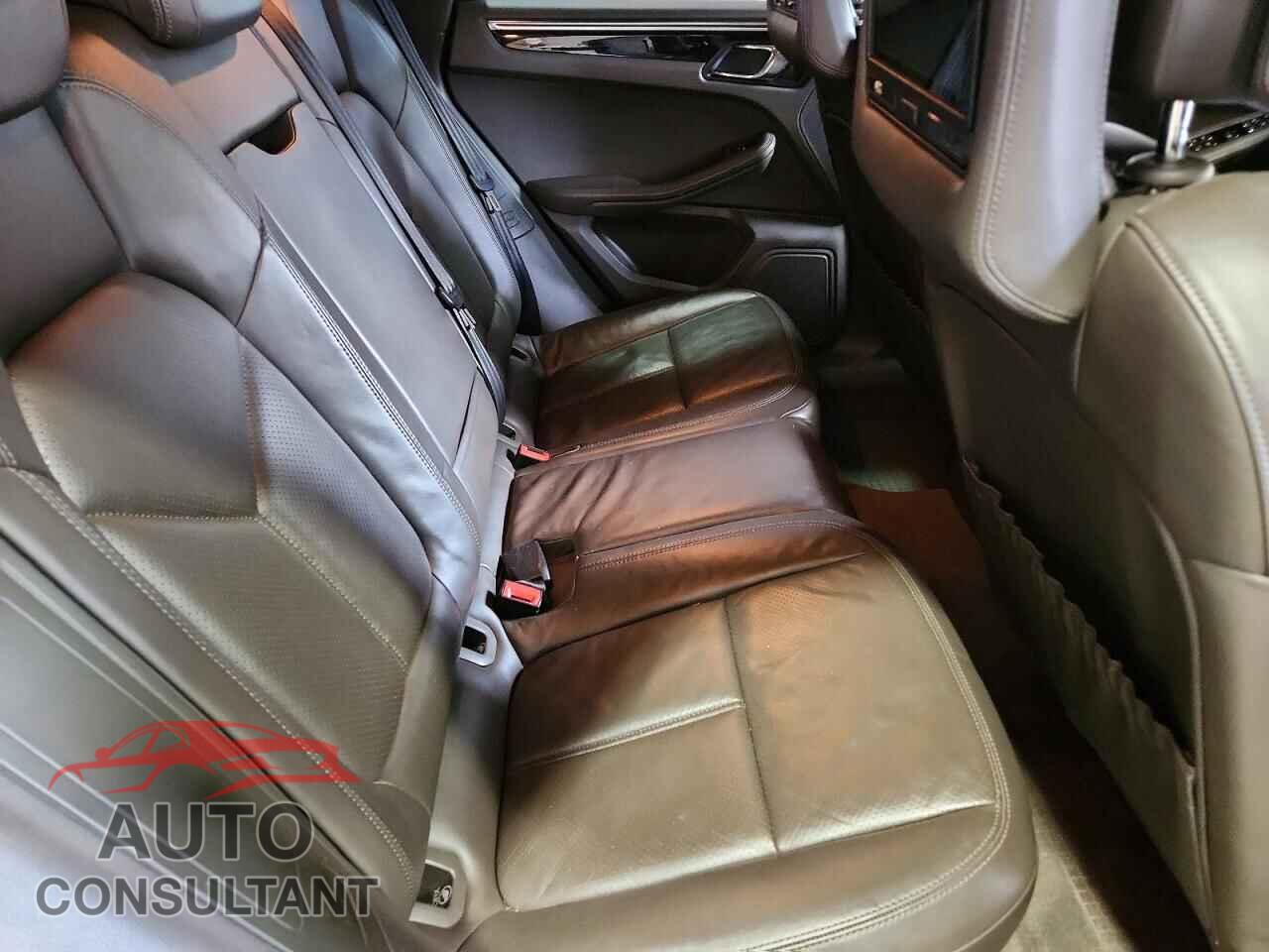PORSCHE MACAN 2015 - WP1AB2A59FLB73803