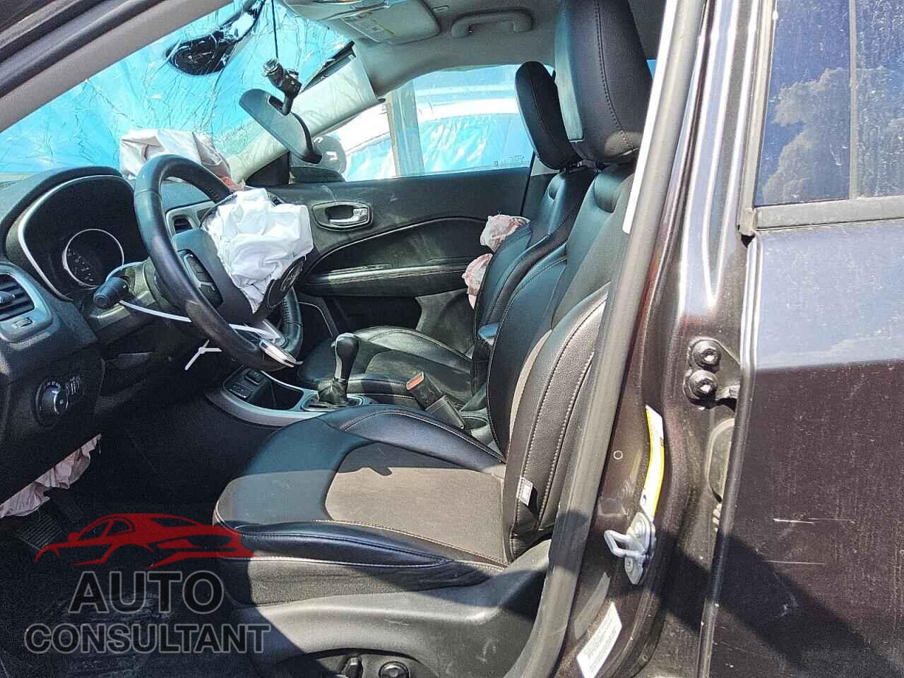 JEEP COMPASS 2017 - 3C4NJCBB9HT632965