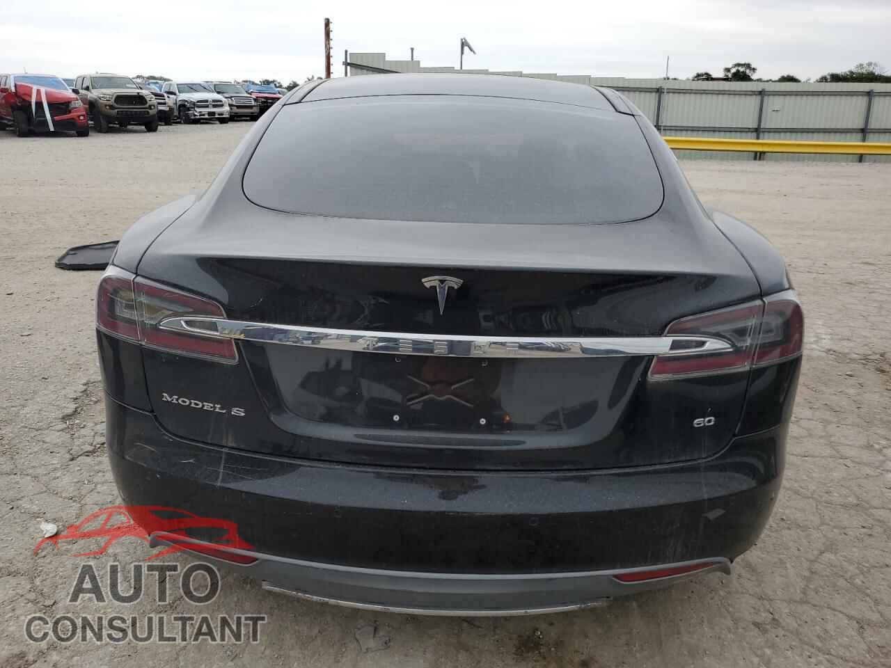 TESLA MODEL S 2014 - 5YJSA1S19EFP30452