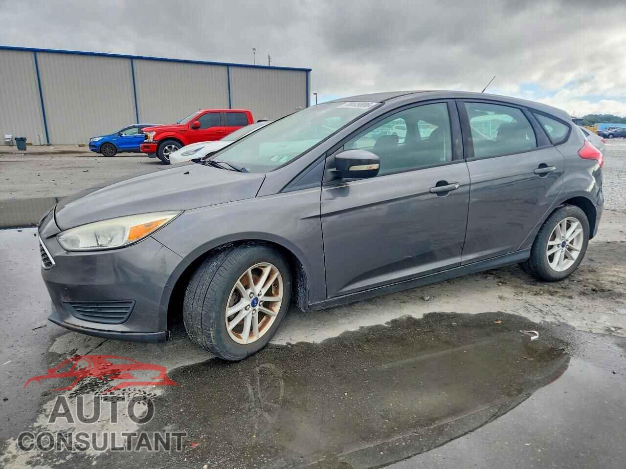 FORD FOCUS 2015 - 1FADP3K27FL252063