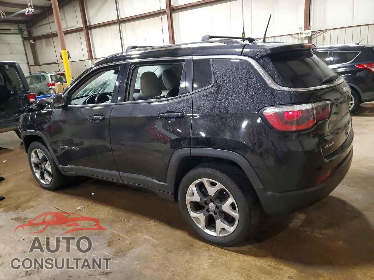 JEEP COMPASS 2018 - 3C4NJDCB1JT113404