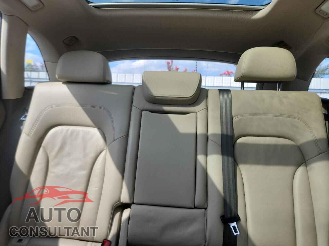 AUDI Q5 2011 - WA1DKAFP0BA011545
