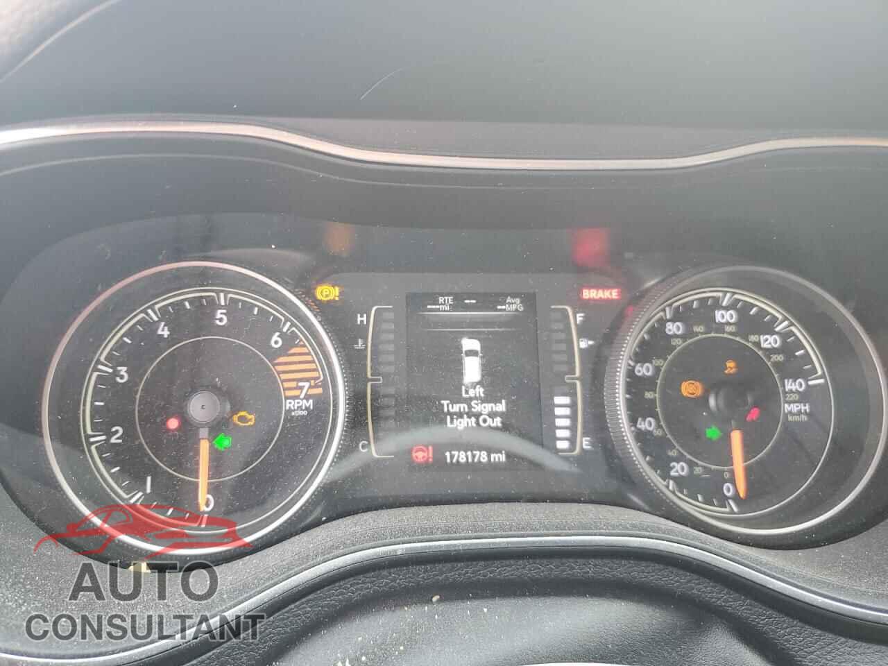 JEEP GRAND CHER 2019 - 1C4PJLLB2KD332138