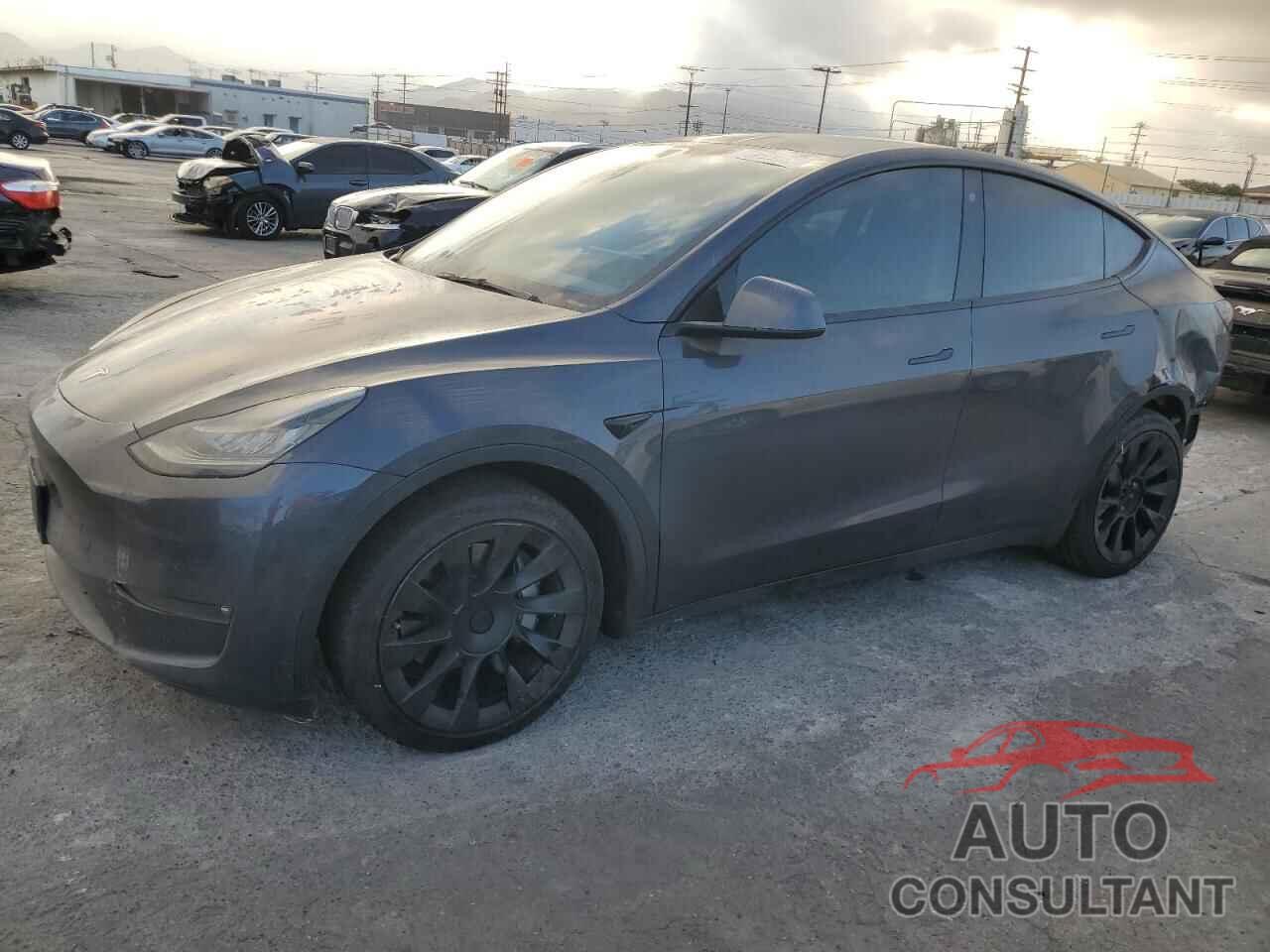 TESLA MODEL Y 2022 - 7SAYGDEE6NF386915