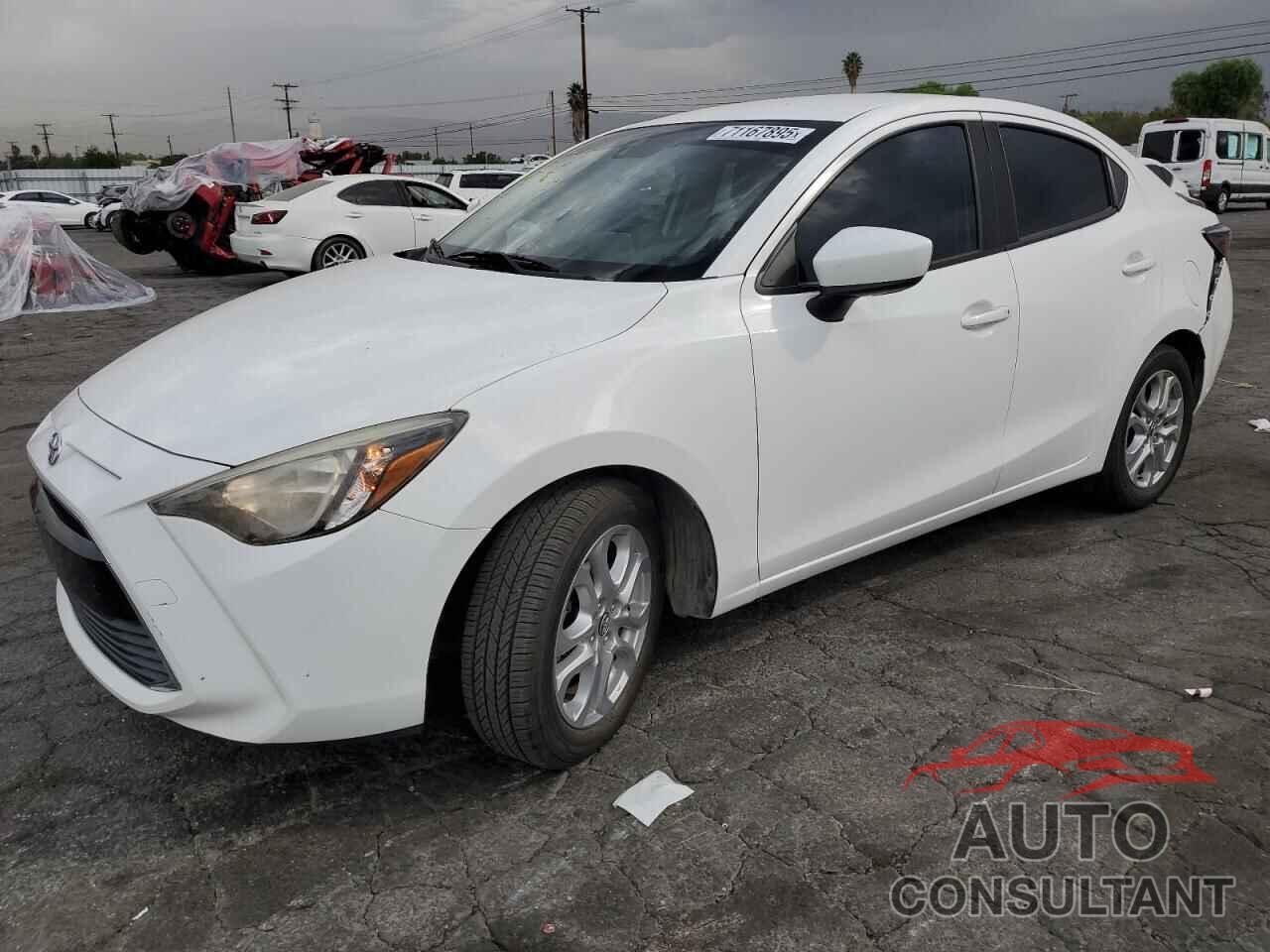TOYOTA YARIS 2017 - 3MYDLBYV5HY148717