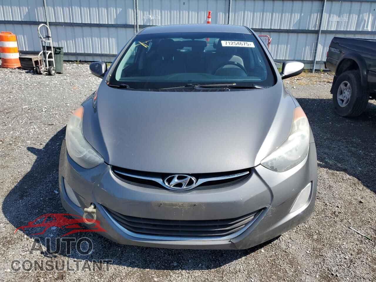 HYUNDAI ELANTRA 2013 - 5NPDH4AE6DH341312
