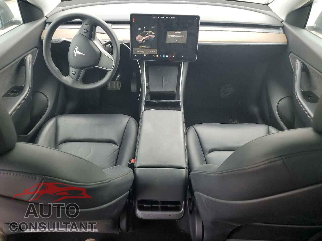TESLA MODEL Y 2021 - 5YJYGDEE1MF117975