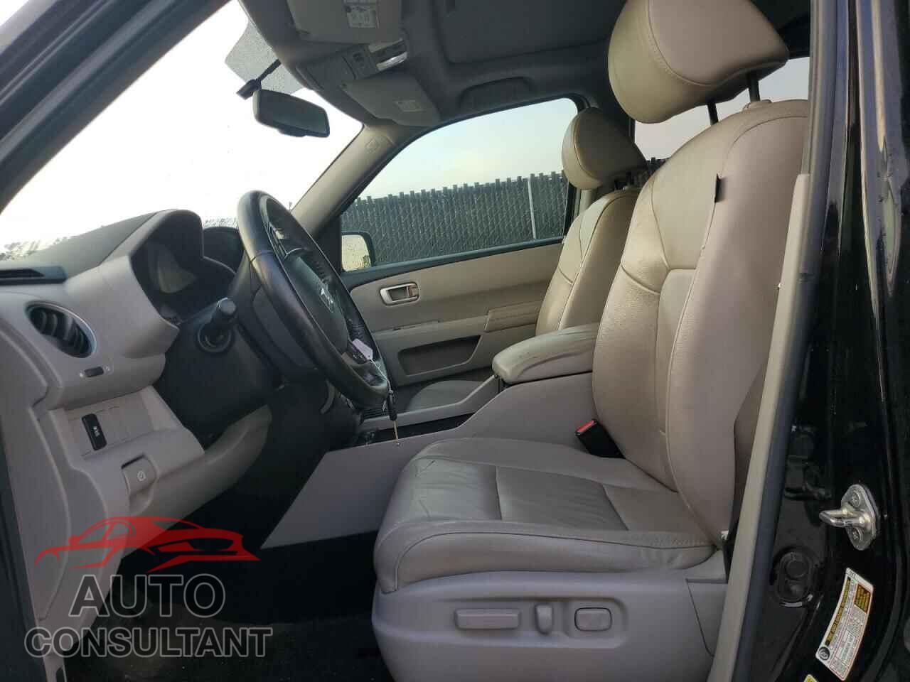 HONDA PILOT 2013 - 5FNYF3H66DB032096