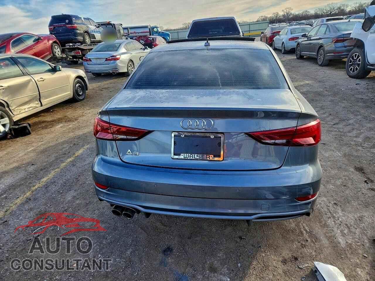 AUDI A3 2017 - WAUGUGFF3H1031284