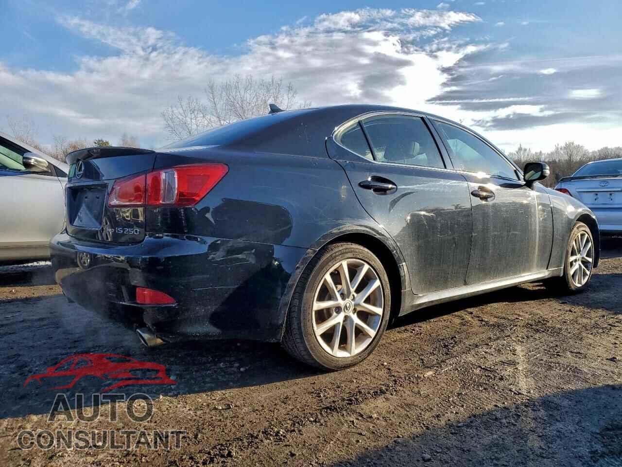 LEXUS IS 2011 - JTHCF5C27B5047407