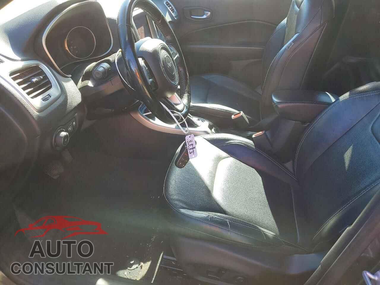 JEEP COMPASS 2021 - 3C4NJDEB3MT530816