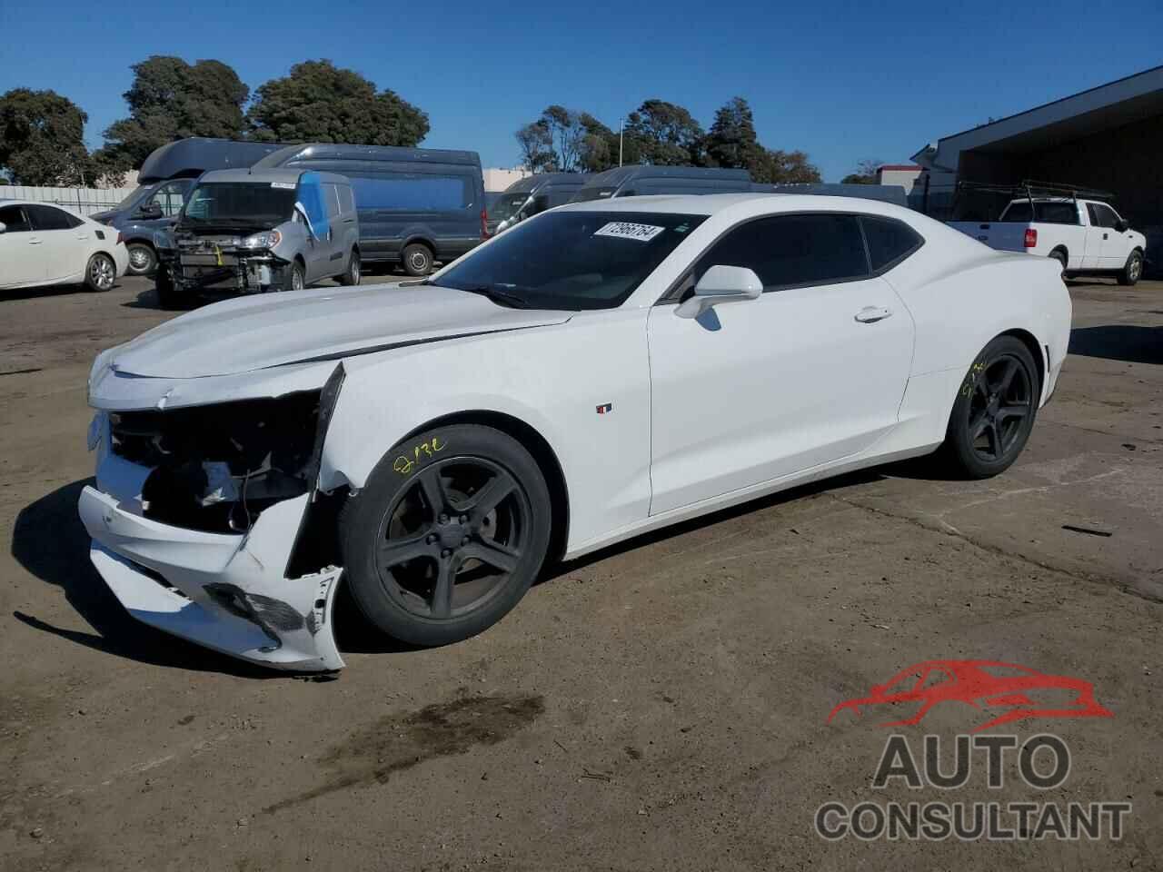 CHEVROLET CAMARO 2018 - 1G1FB1RX7J0189864