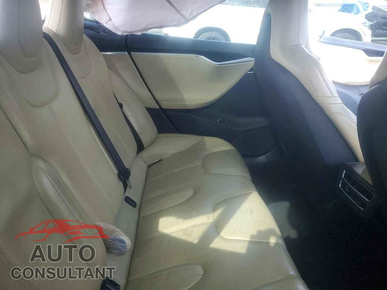 TESLA MODEL S 2016 - 5YJSA1E28GF131971