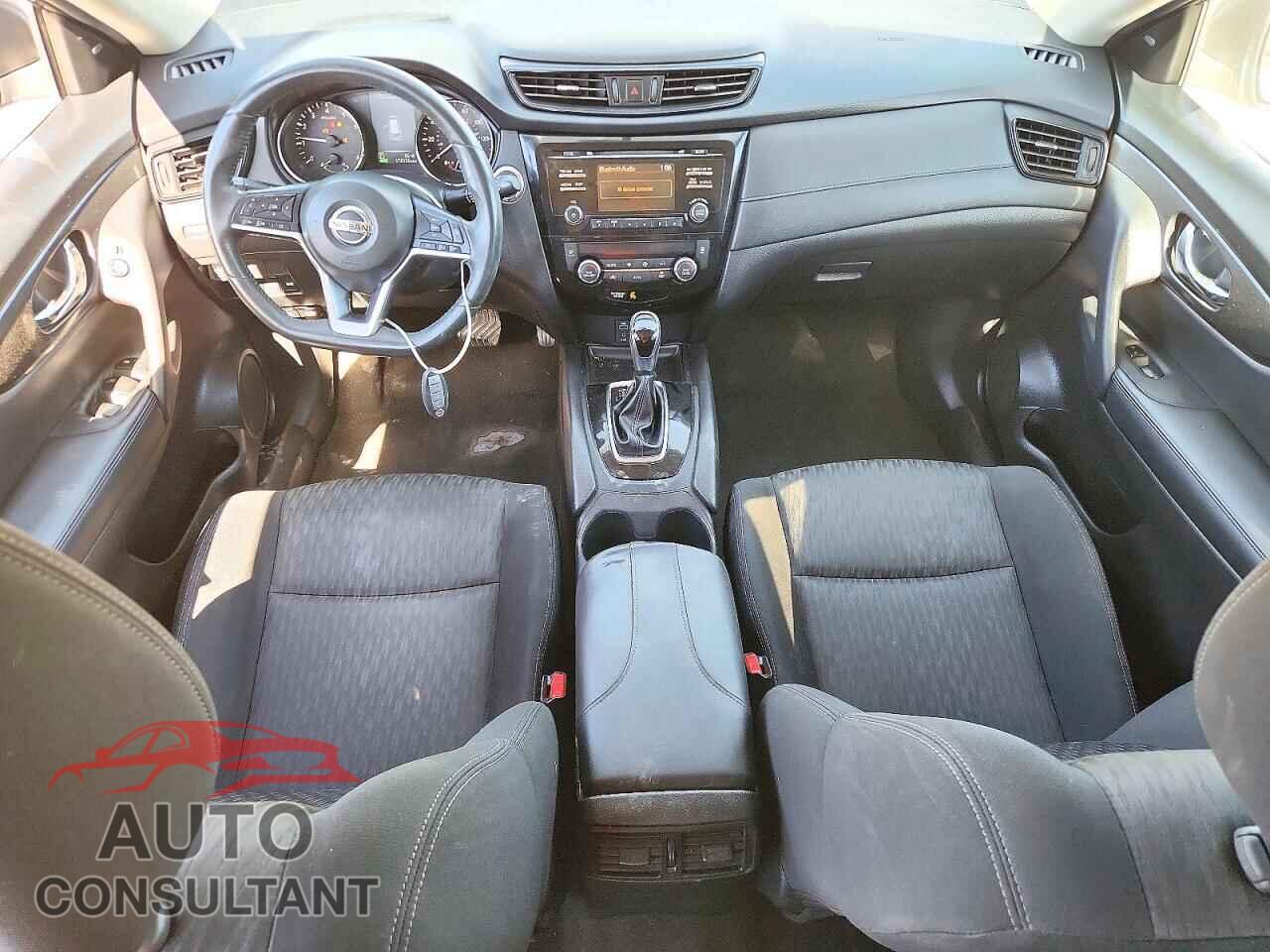 NISSAN ROGUE 2017 - KNMAT2MT9HP509454