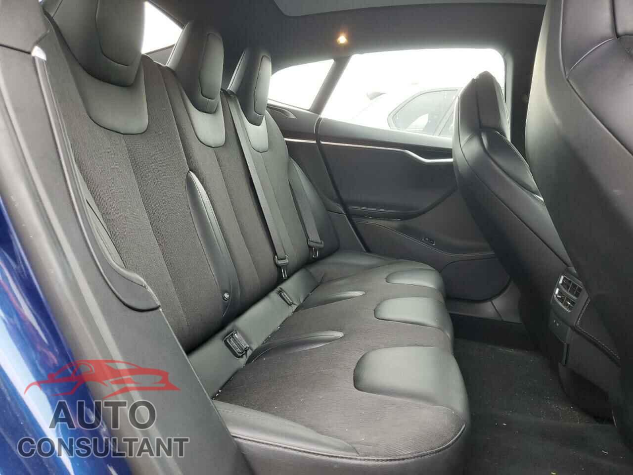 TESLA MODEL S 2017 - 5YJSA1E22HF210702
