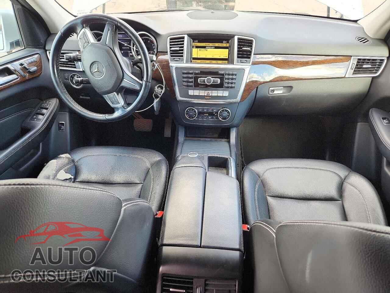 MERCEDES-BENZ M-CLASS 2012 - 4JGDA5HB3CA004460