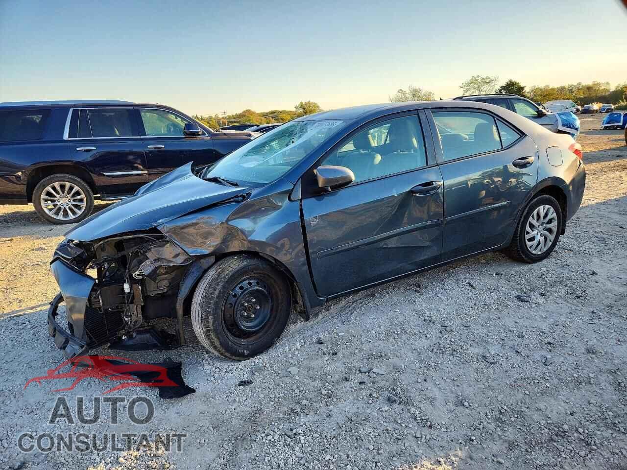 TOYOTA COROLLA 2018 - 2T1BURHEXJC090699