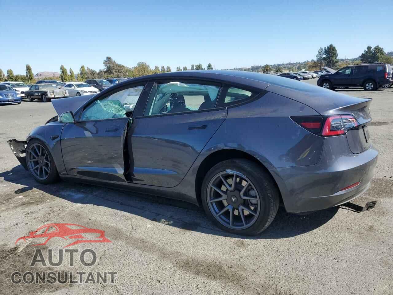 TESLA MODEL 3 2023 - 5YJ3E1EA5PF396539