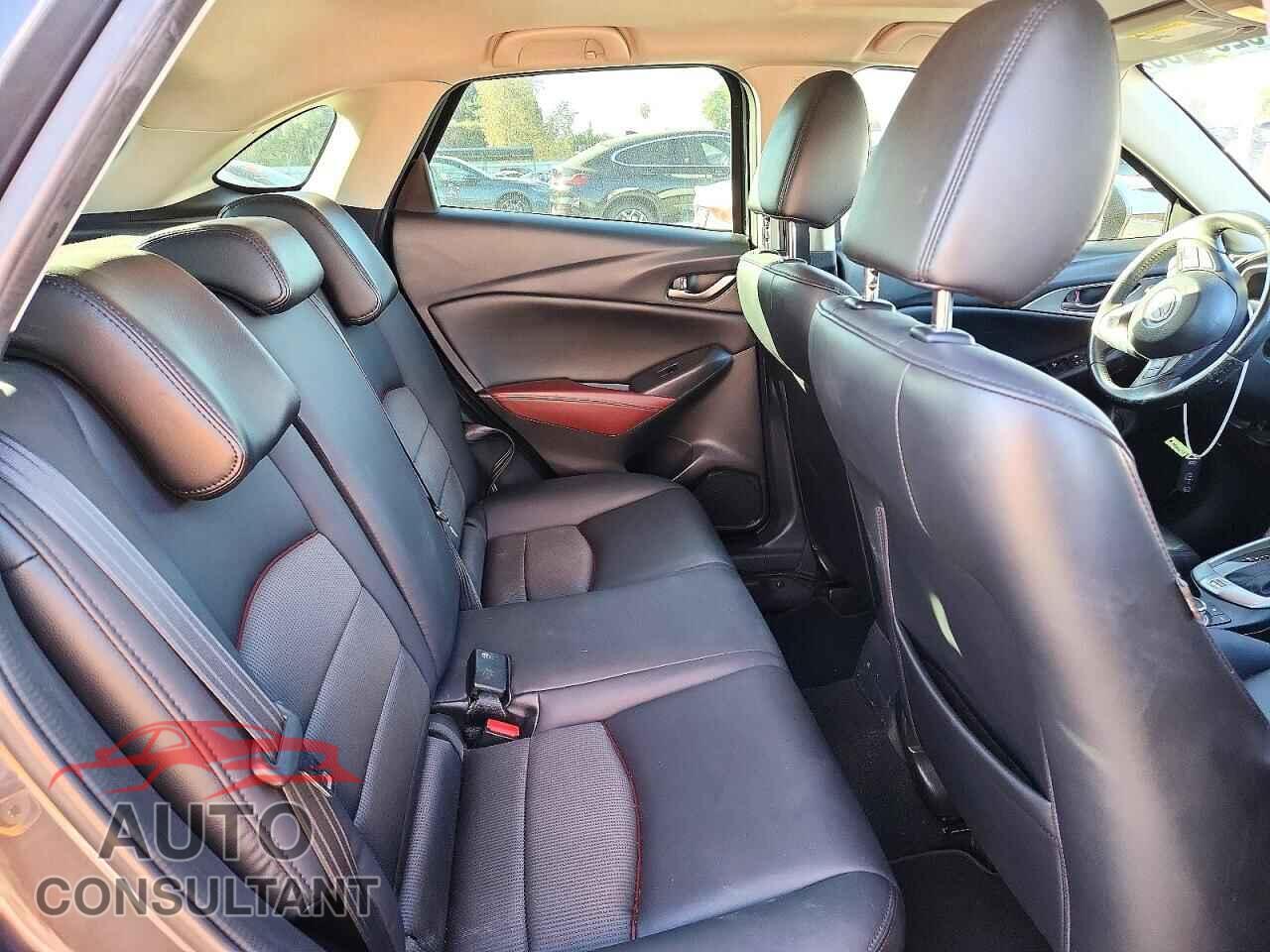 MAZDA CX-3 2017 - JM1DKFC78H0143085