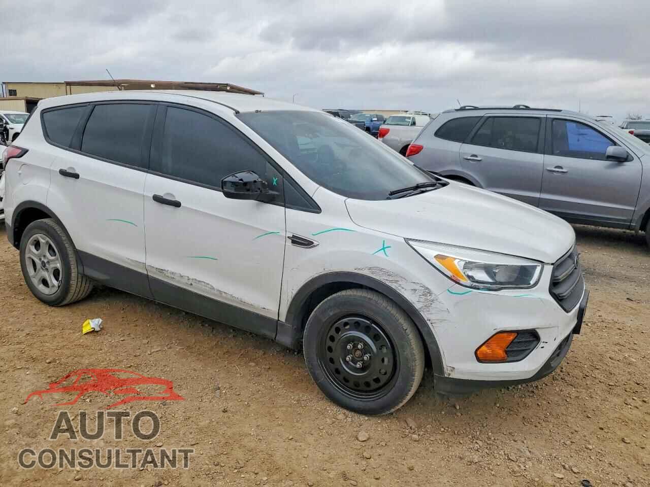 FORD ESCAPE 2017 - 1FMCU0F75HUD16516