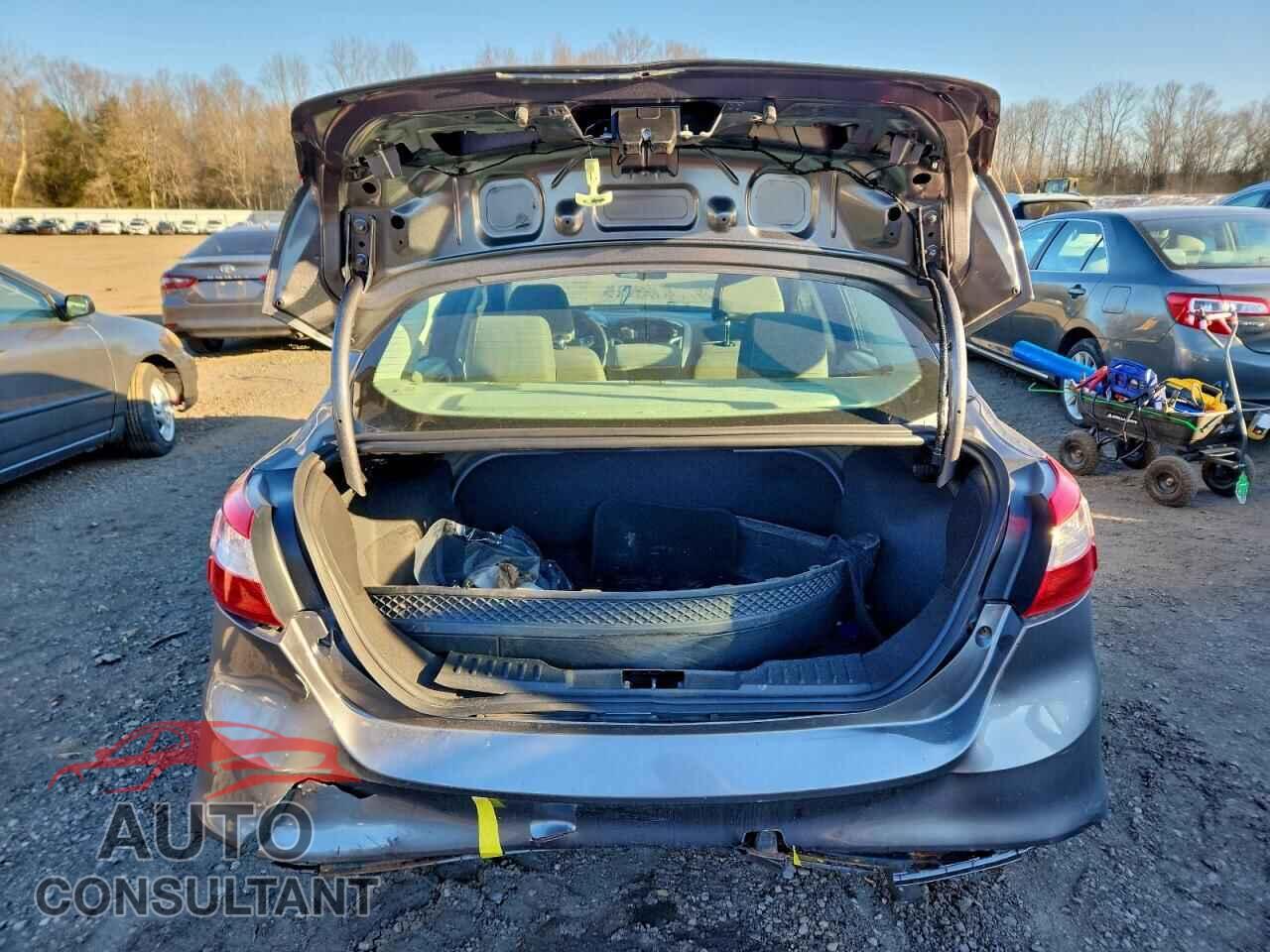 FORD FOCUS 2014 - 1FADP3F27EL437626