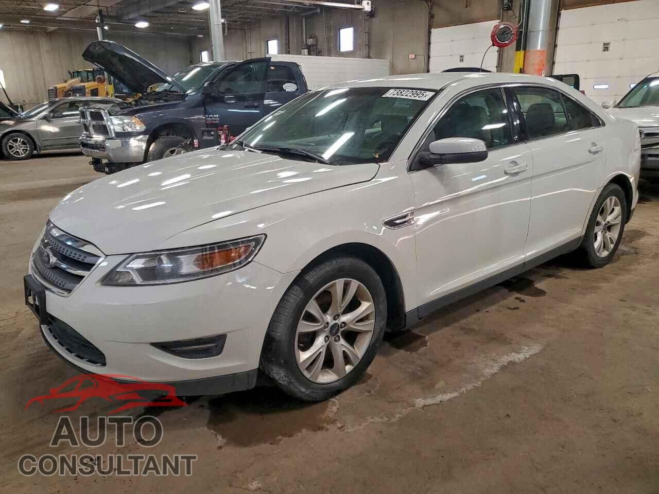 FORD TAURUS 2011 - 1FAHP2EW4BG129964