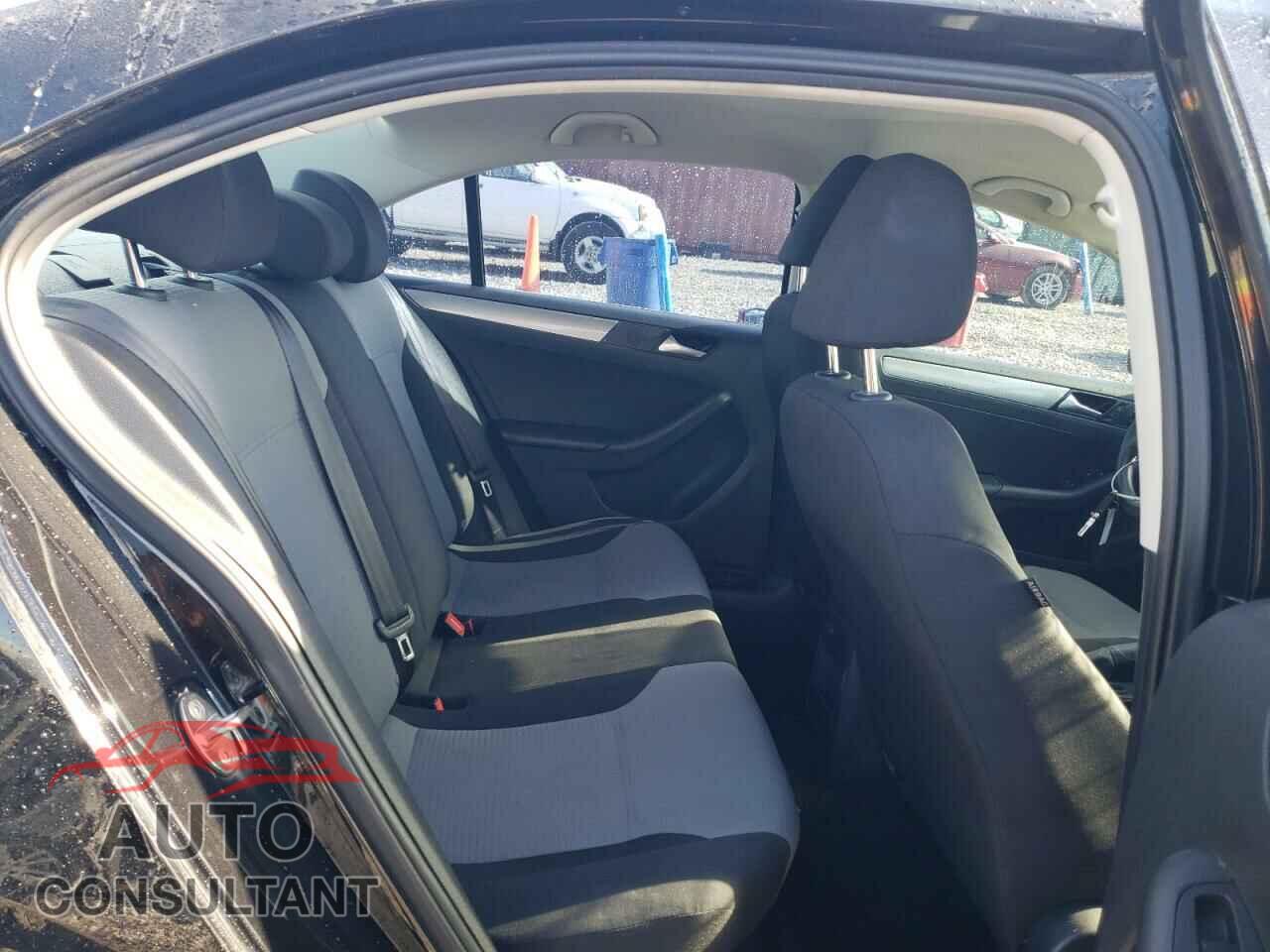 VOLKSWAGEN JETTA 2017 - 3VW2B7AJ4HM276738