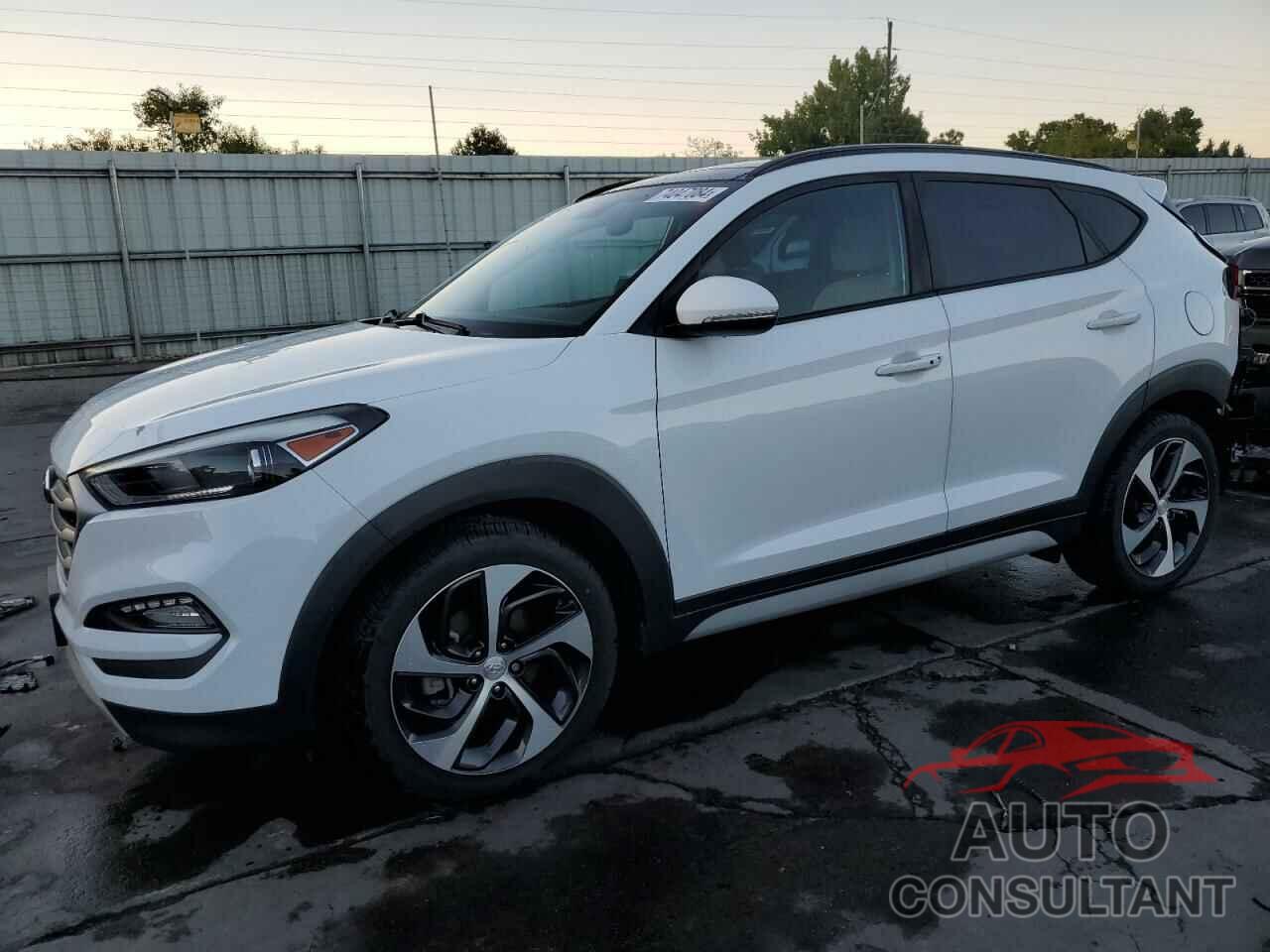 HYUNDAI TUCSON 2018 - KM8J33A24JU639498