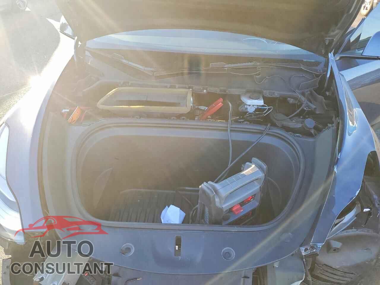 TESLA MODEL Y 2021 - 5YJYGDEE0MF086587