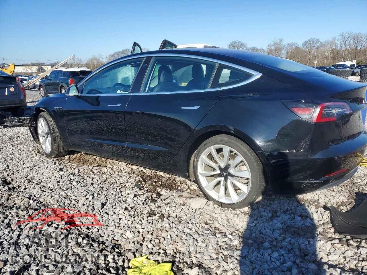 TESLA MODEL 3 2018 - 5YJ3E1EAXJF009314