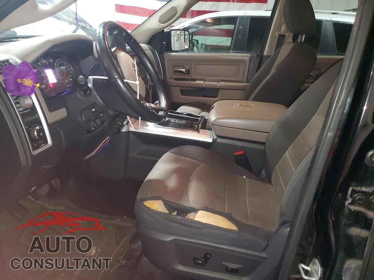 DODGE RAM 1500 2012 - 1C6RD7LT1CS179921