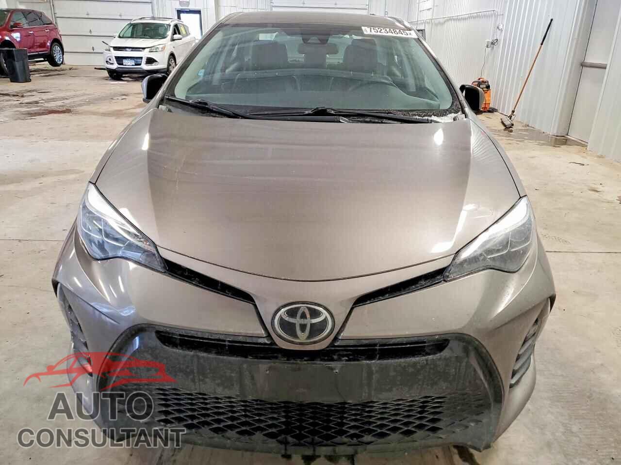 TOYOTA COROLLA 2017 - 2T1BURHE4HC921124